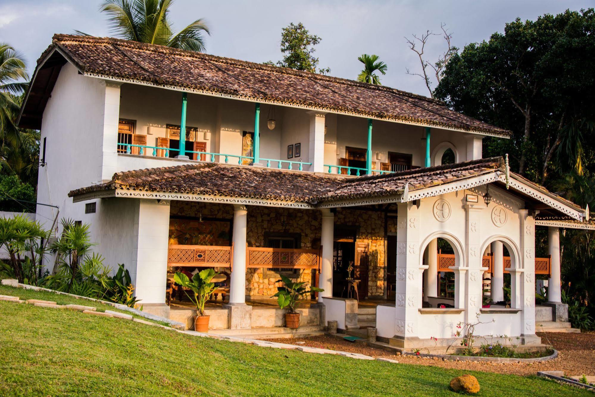 Villa Kubura Hikkaduwa Exterior photo